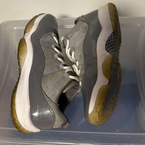 Air Jordan XI Low Cool Gray Men’s size 11 2017